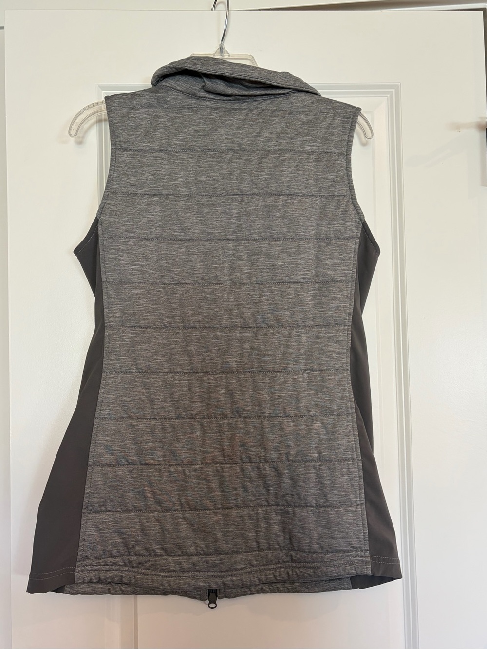 Columbia Gray Quilted Sleeveless Vest with Dark Side Panels - Picture 5 of 9